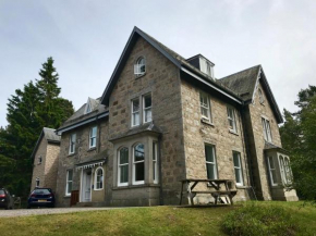  Braemar Youth Hostel  Бремор